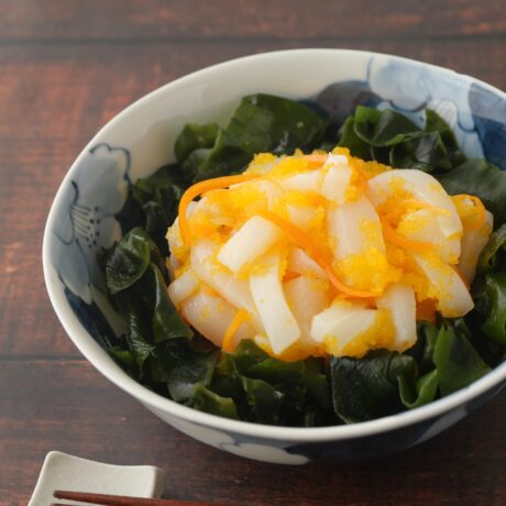 いか黄金の海藻サラダ